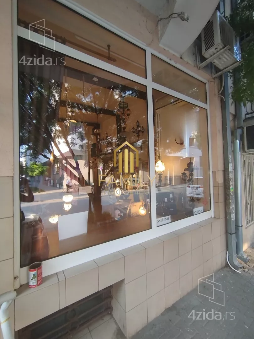 Lokal | 4zida