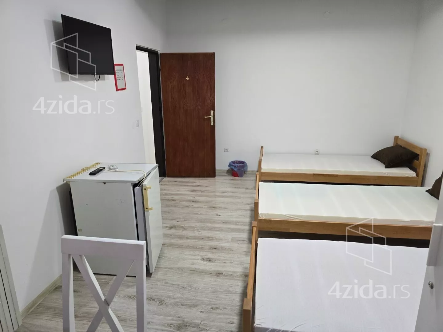 Šestosoban stan | 4zida