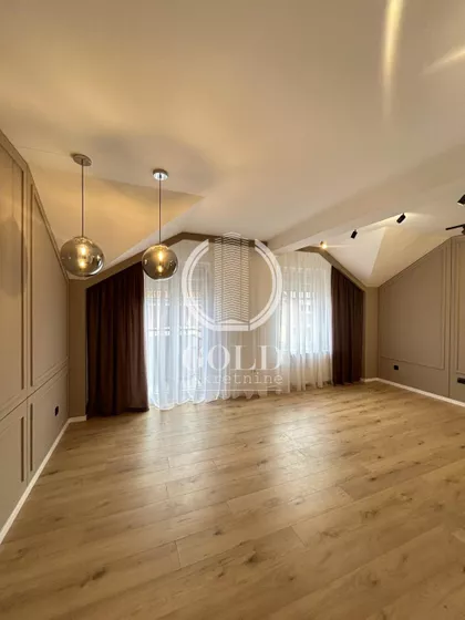 Augusta Cesarca | 4zida.rs