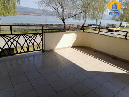 Obala kralja Petra | 4zida.rs