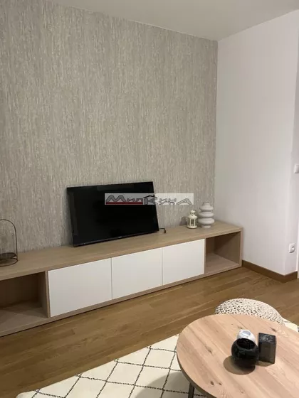 Crveni Krst Vračar | 4zida.rs