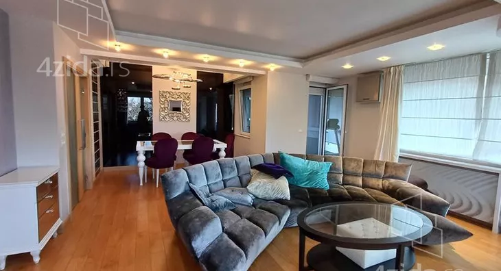 Petosoban stan | 4zida