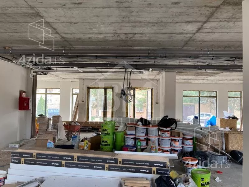 Poslovni prostor | 4zida