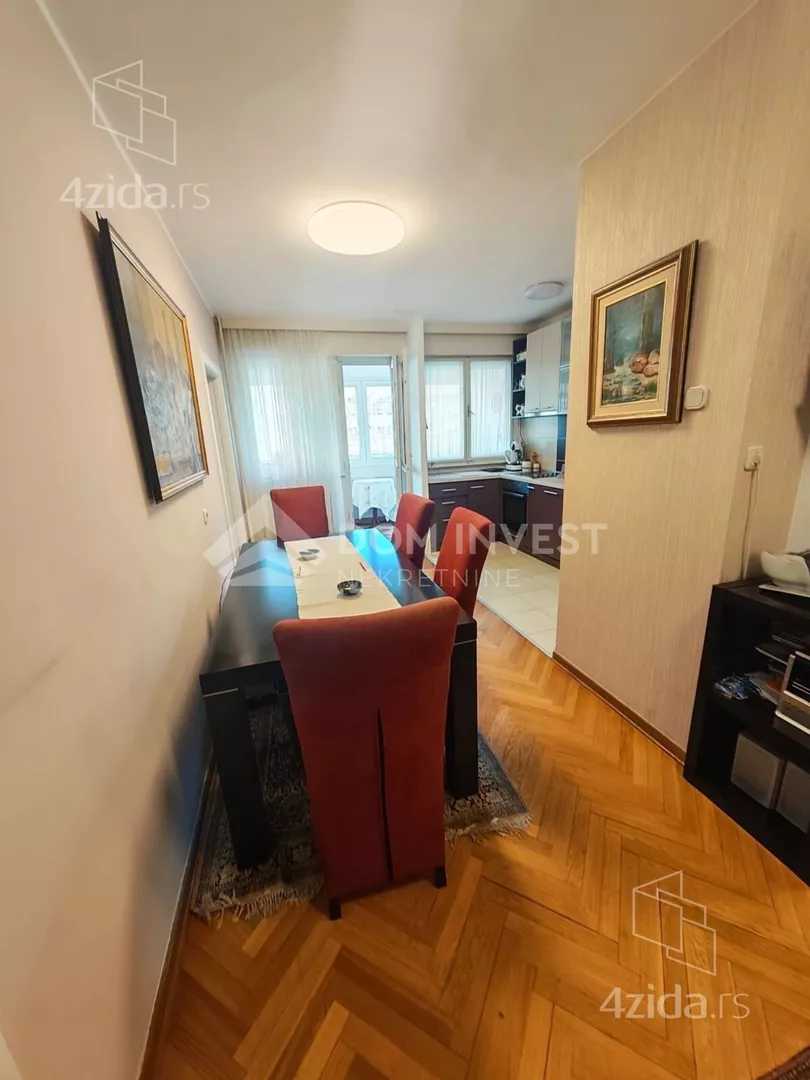 Troiposoban stan | 4zida