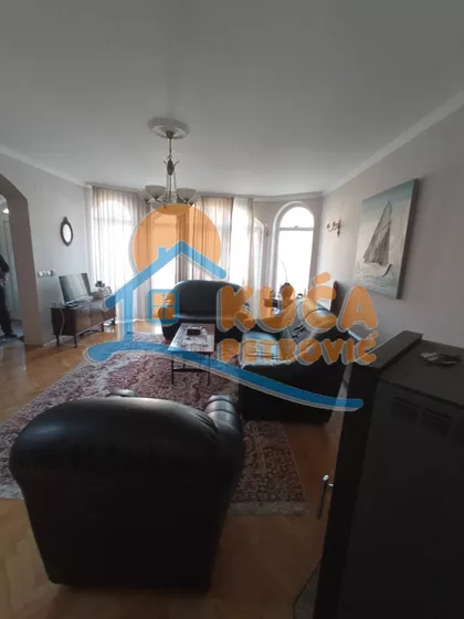 Sarajevska | 4zida.rs