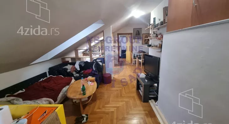 Šestosoban stan | 4zida