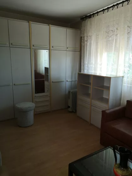 Lasla Sekereša | 4zida.rs