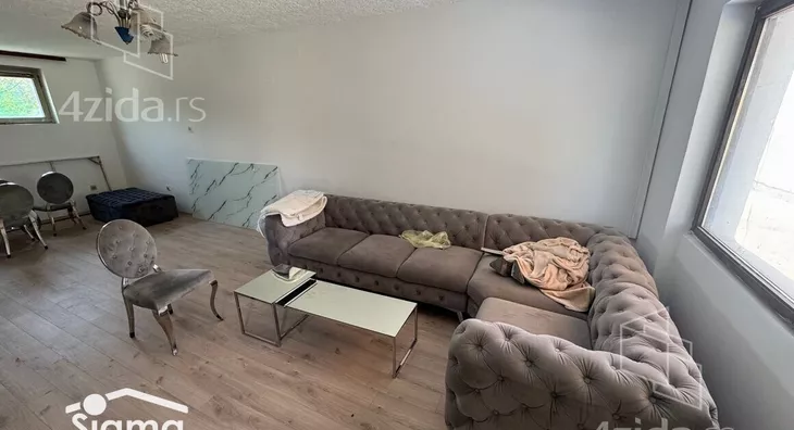 5-etažna kuća | 4zida