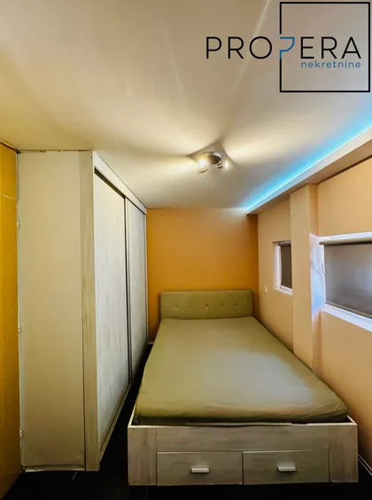 Nade Tomić | 4zida.rs