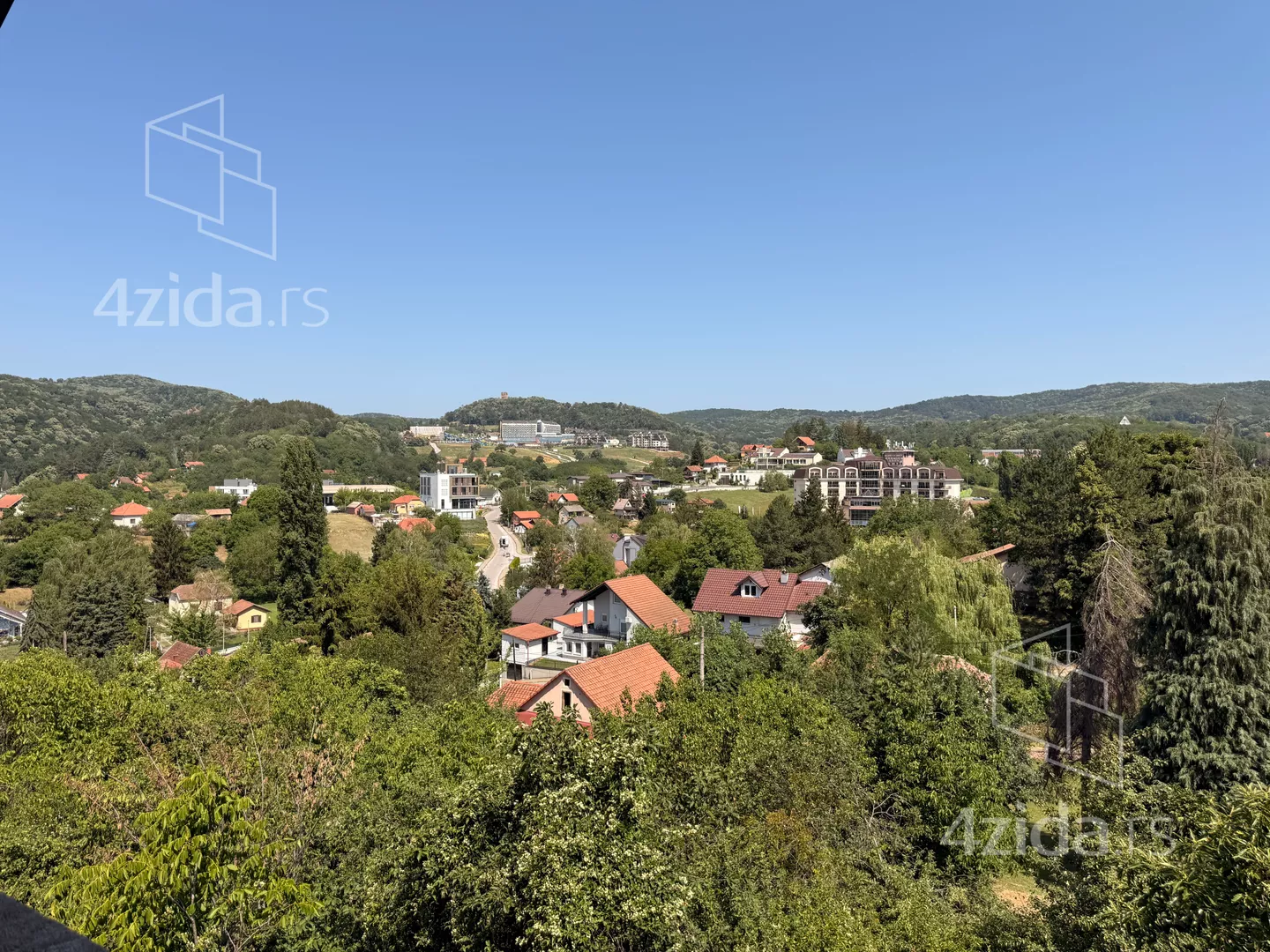 Turistički objekat | 4zida