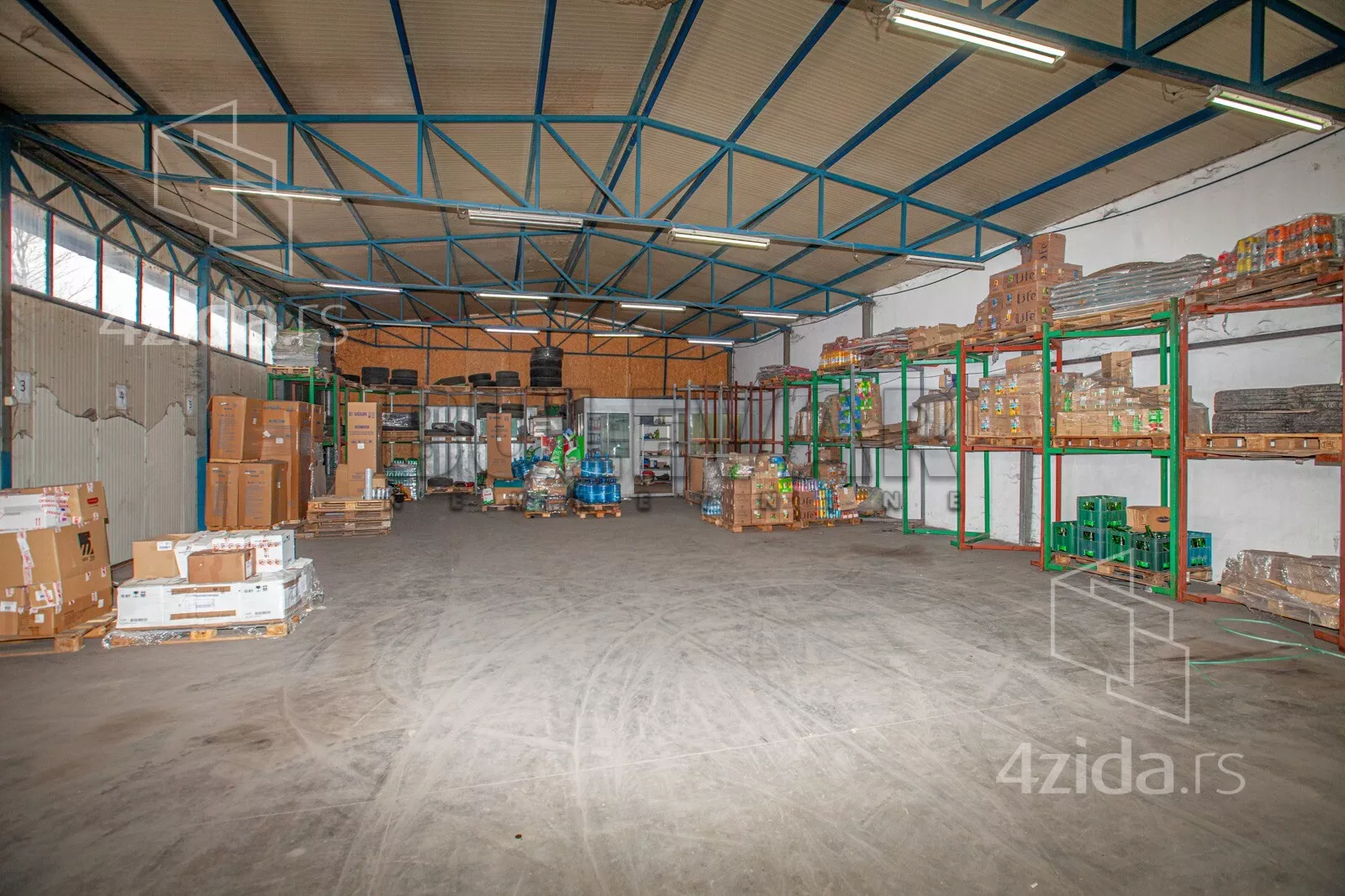 Lokal | 4zida