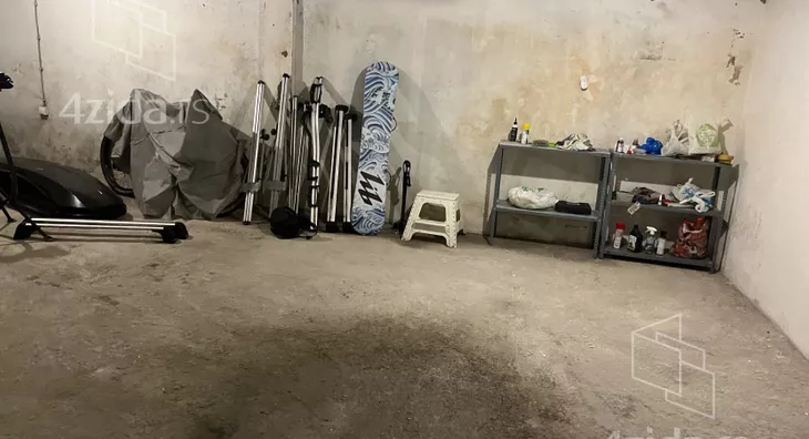 Garaža | 4zida