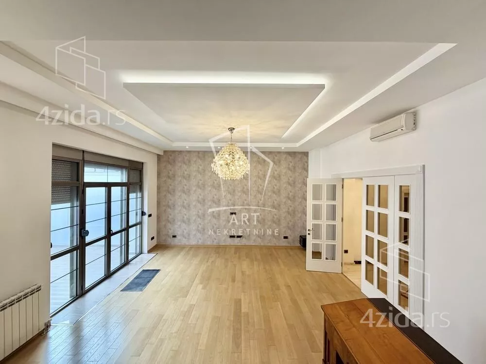 5-etažna kuća | 4zida