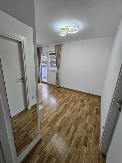 Oslobođenja | 4zida.rs