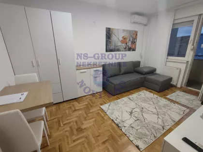 Bulevar Patrijarha Pavla (Somborski Bulevar) | 4zida.rs