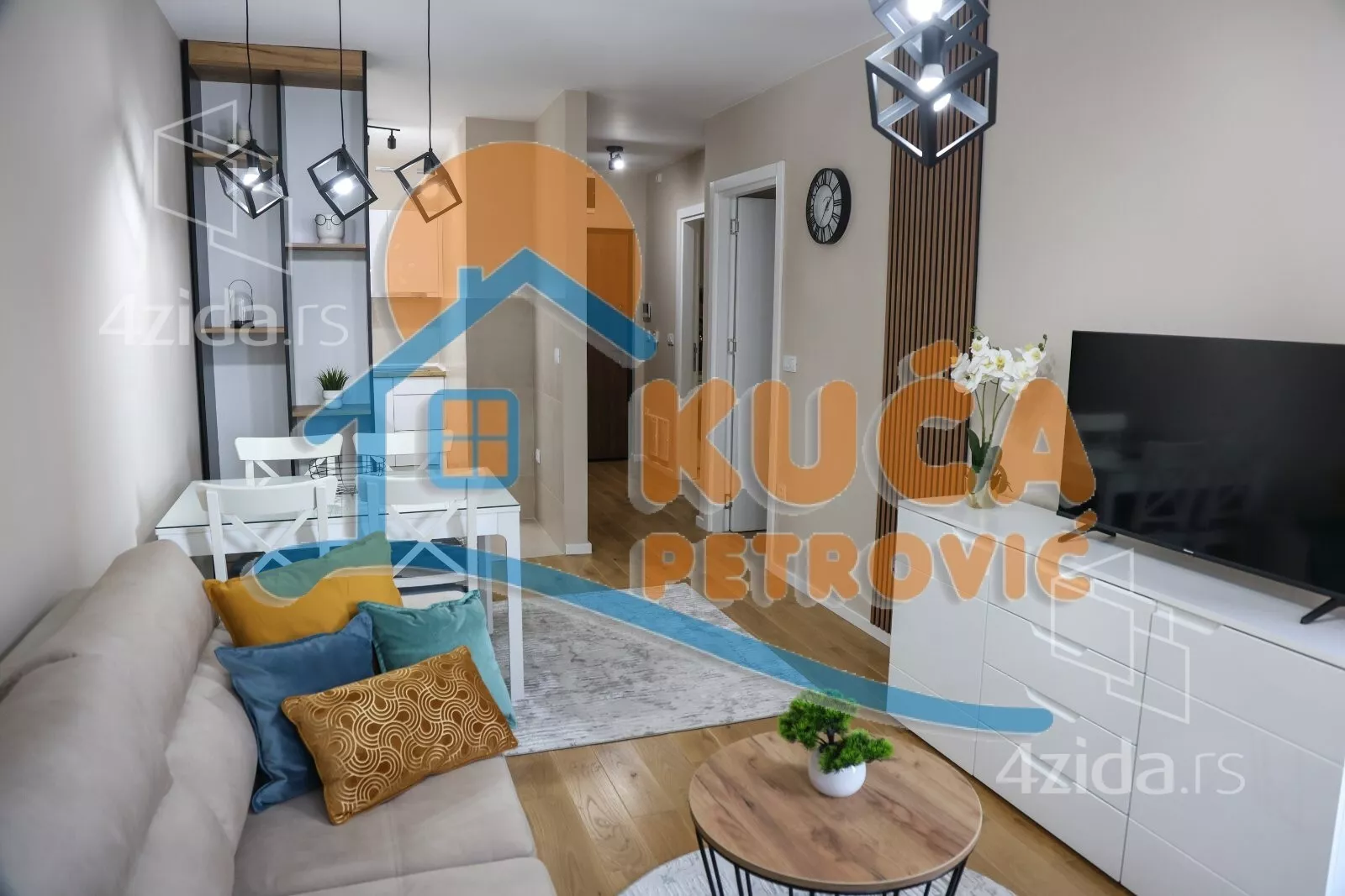 Jednoiposoban stan | 4zida