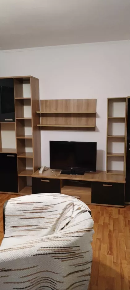 Sergeja Jesenjina 3 | 4zida.rs