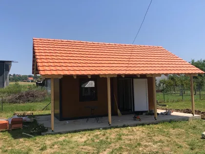Vojvođanska | 4zida.rs
