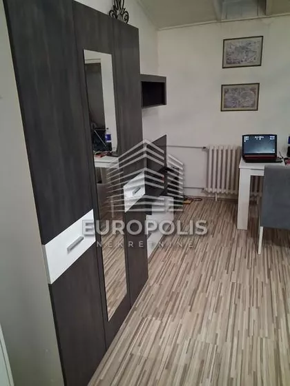 Mokroluška | 4zida.rs