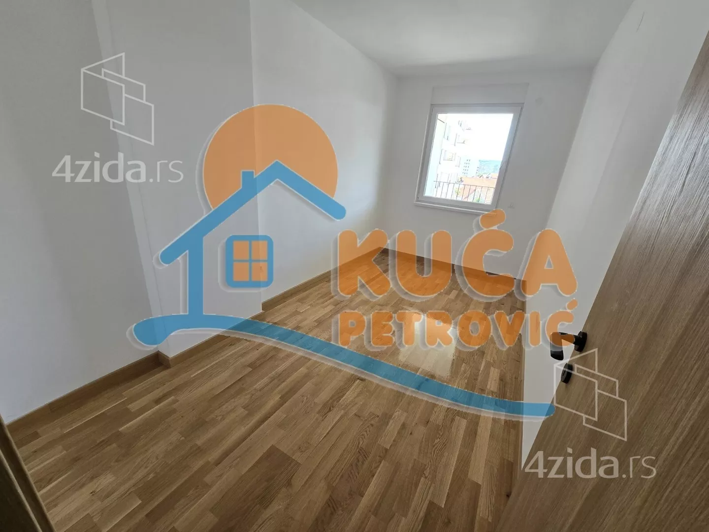 Lokal | 4zida