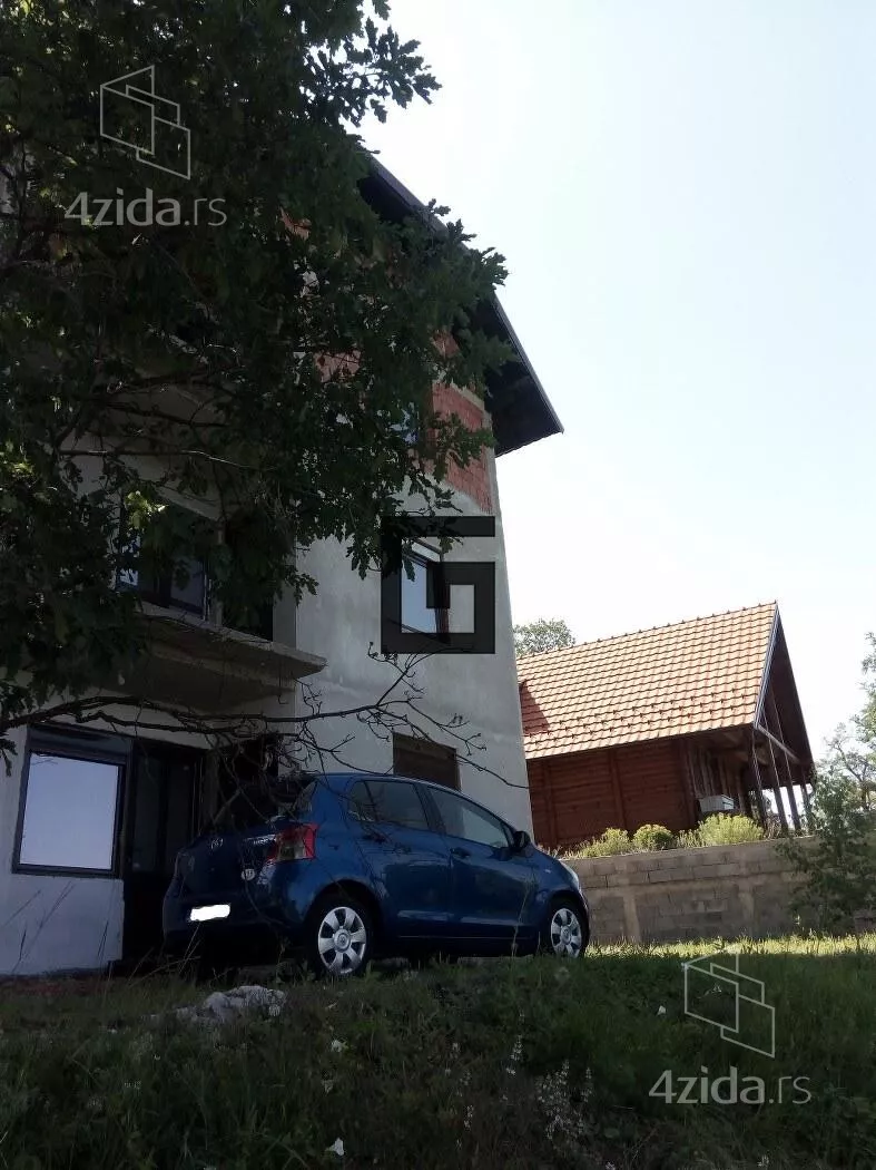 Kuća | 4zida