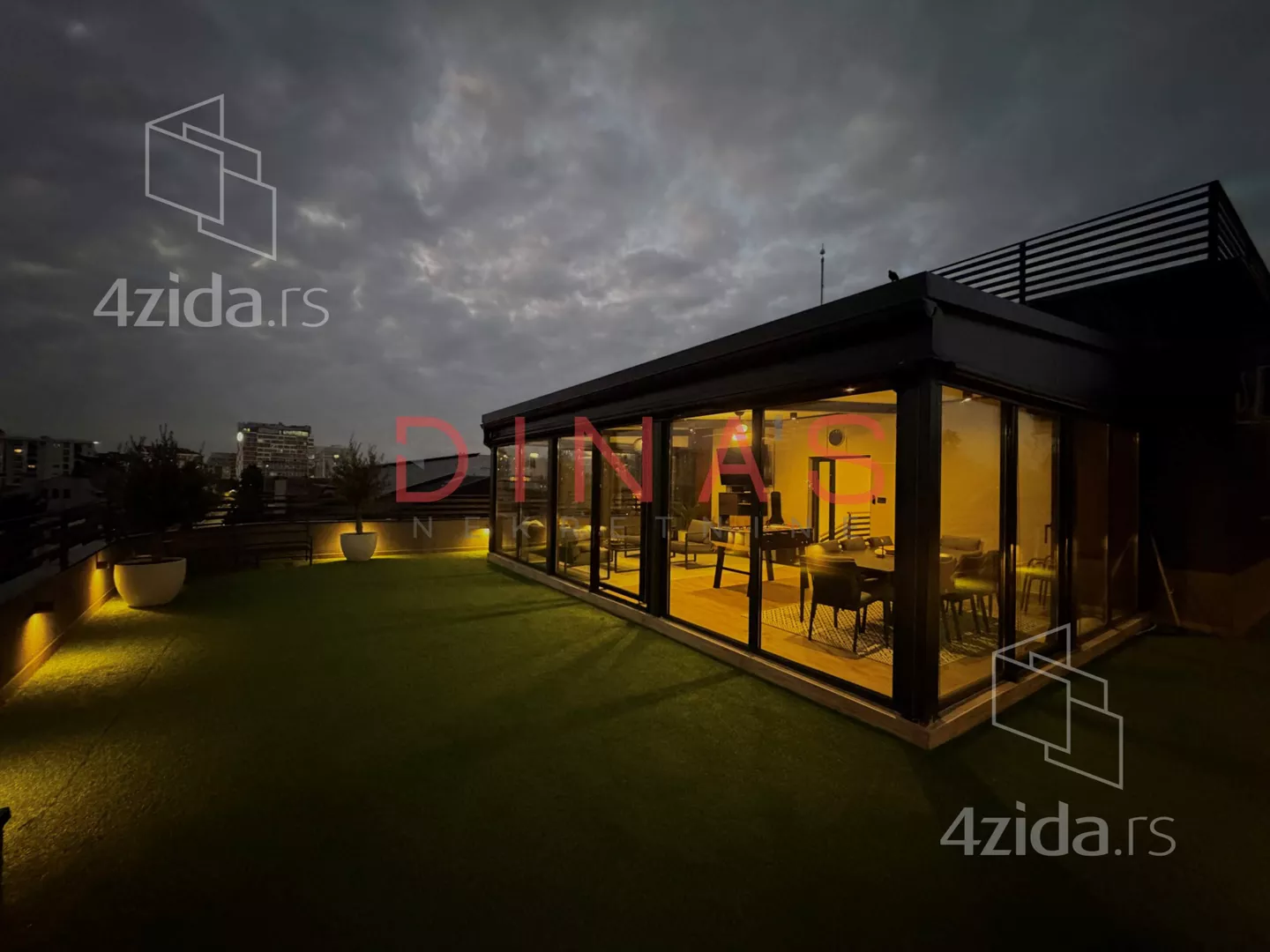 Četvorosoban stan | 4zida