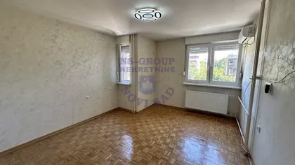 Železnička stanica | 4zida.rs