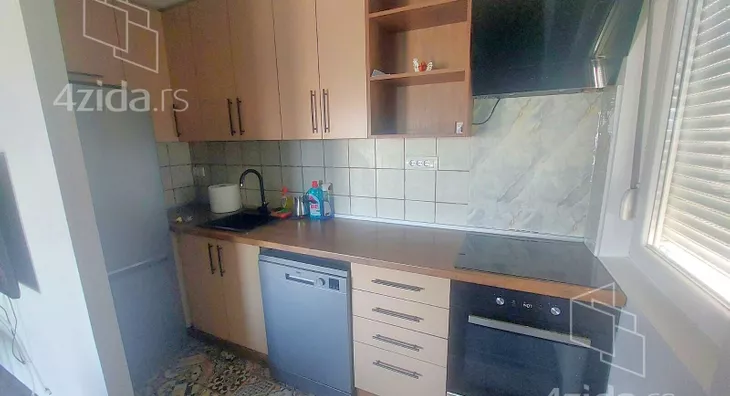 Četvoroiposoban stan | 4zida