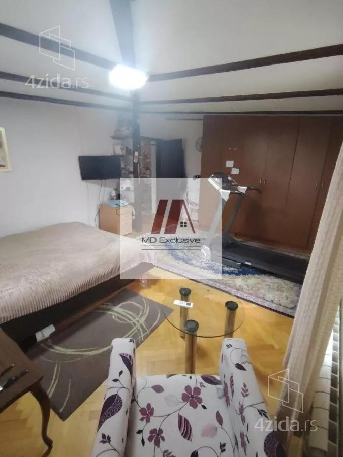 Petosoban stan | 4zida