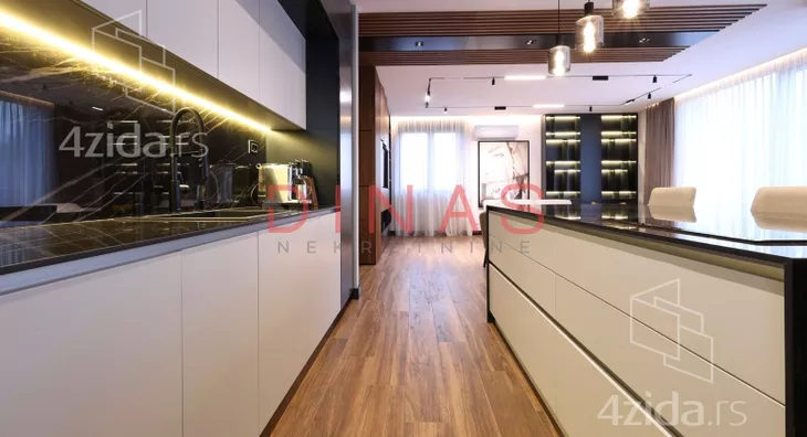 Petosoban stan | 4zida