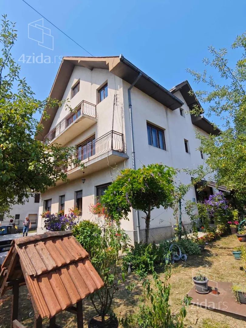 4-etažna kuća | 4zida