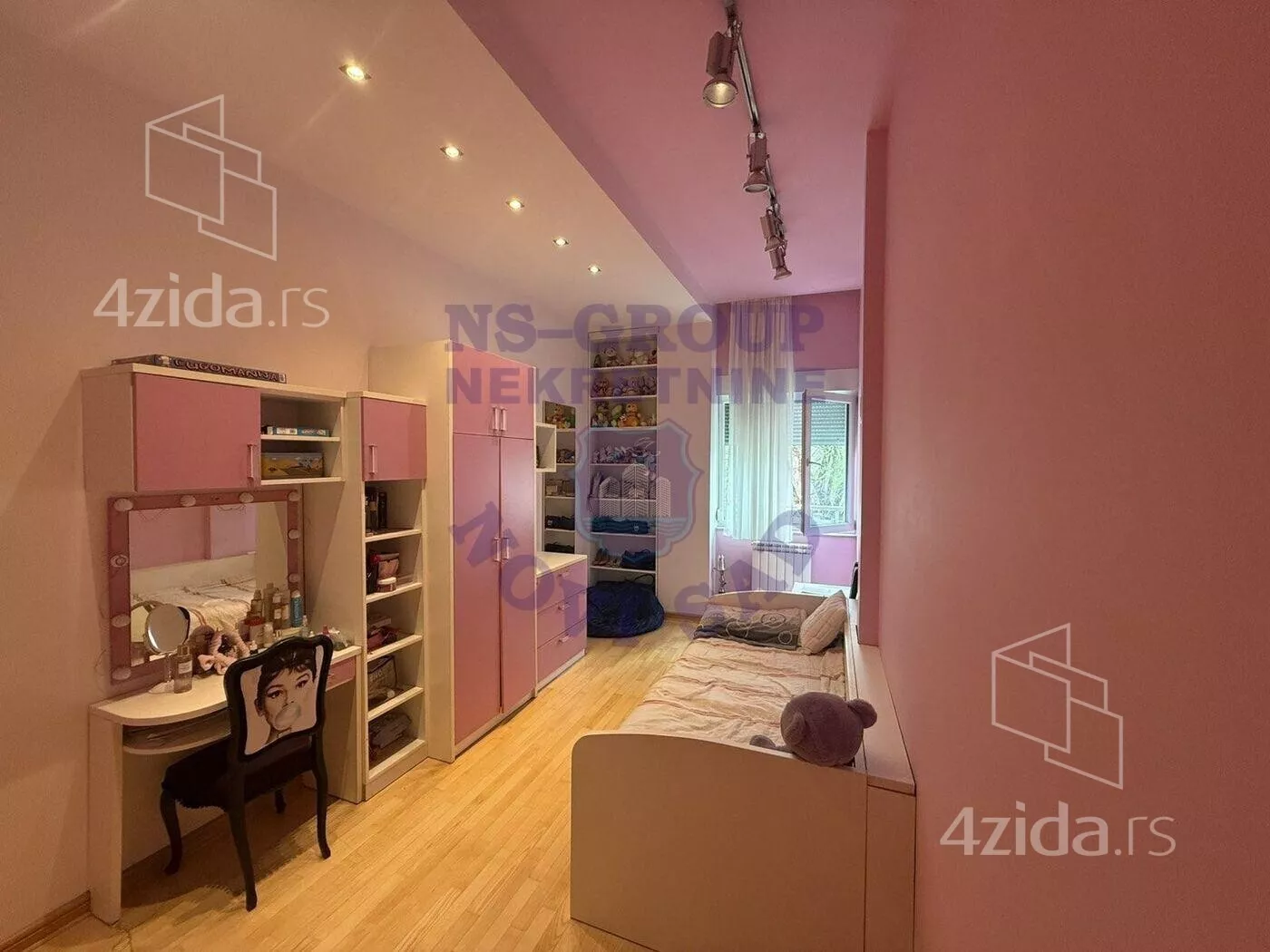 Četvorosoban stan | 4zida