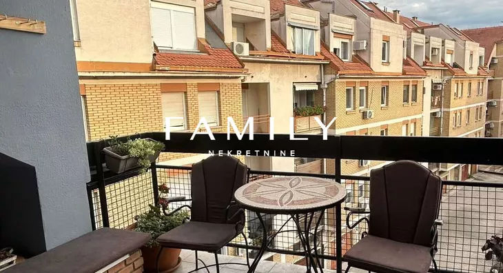 Troiposoban stan | 4zida