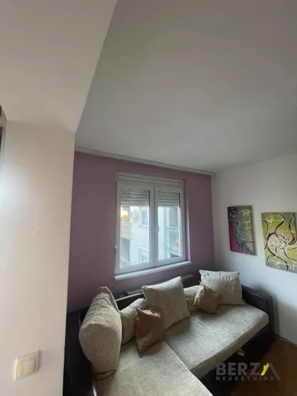 Cara Dušana | 4zida.rs