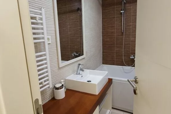 Četvoroiposoban stan | 4zida