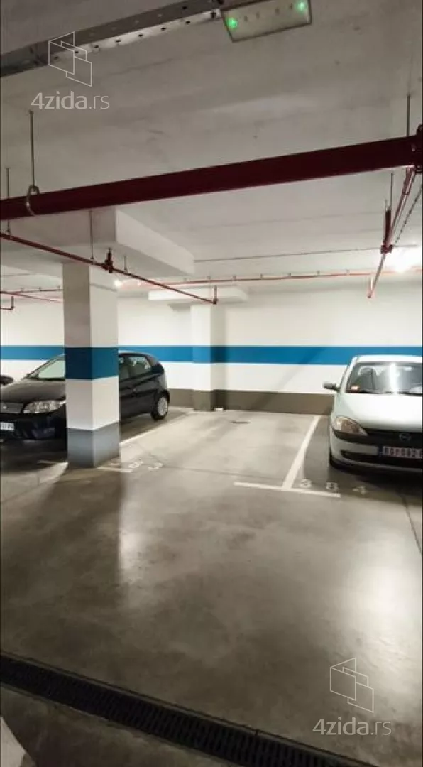 Garaža | 4zida