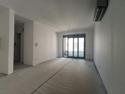 Karpoševa 1 | 4zida.rs