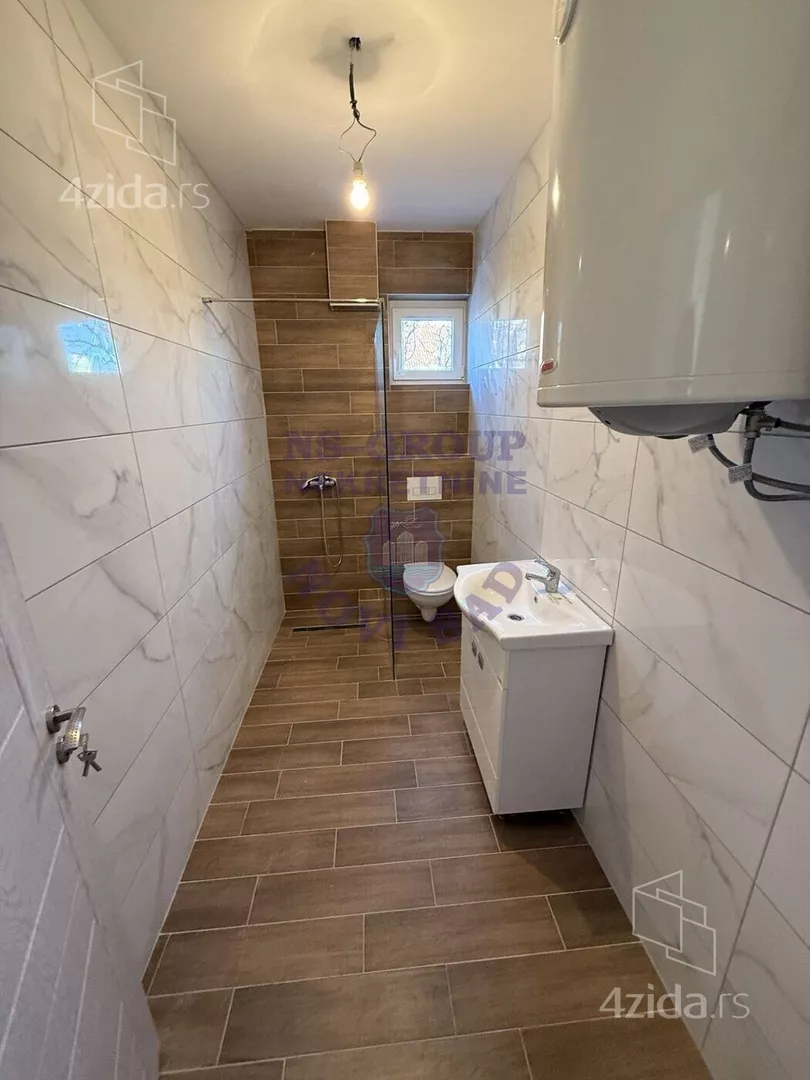 Četvoroiposoban stan | 4zida