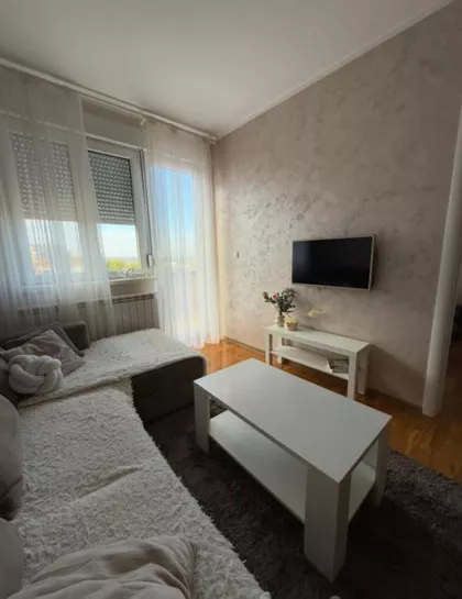 Lole Ribara 51 | 4zida.rs