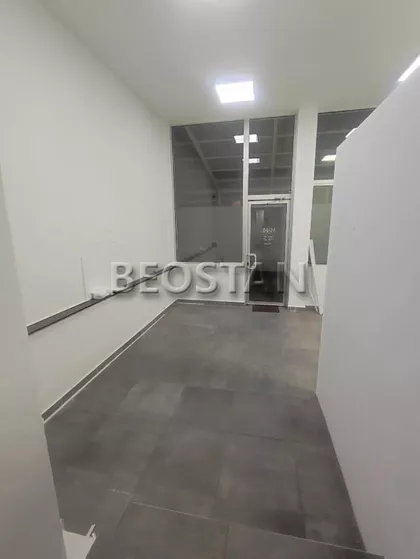 Vukov Spomenik | 4zida.rs