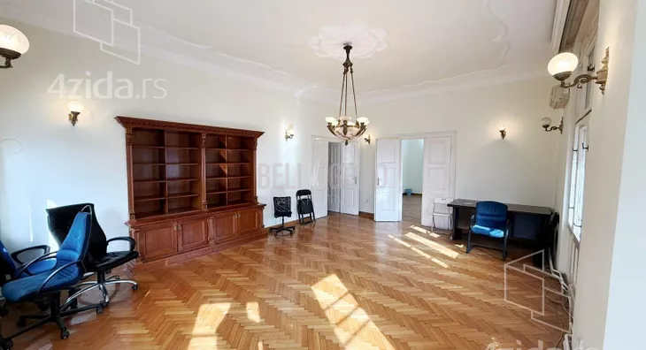 Šestosoban stan | 4zida