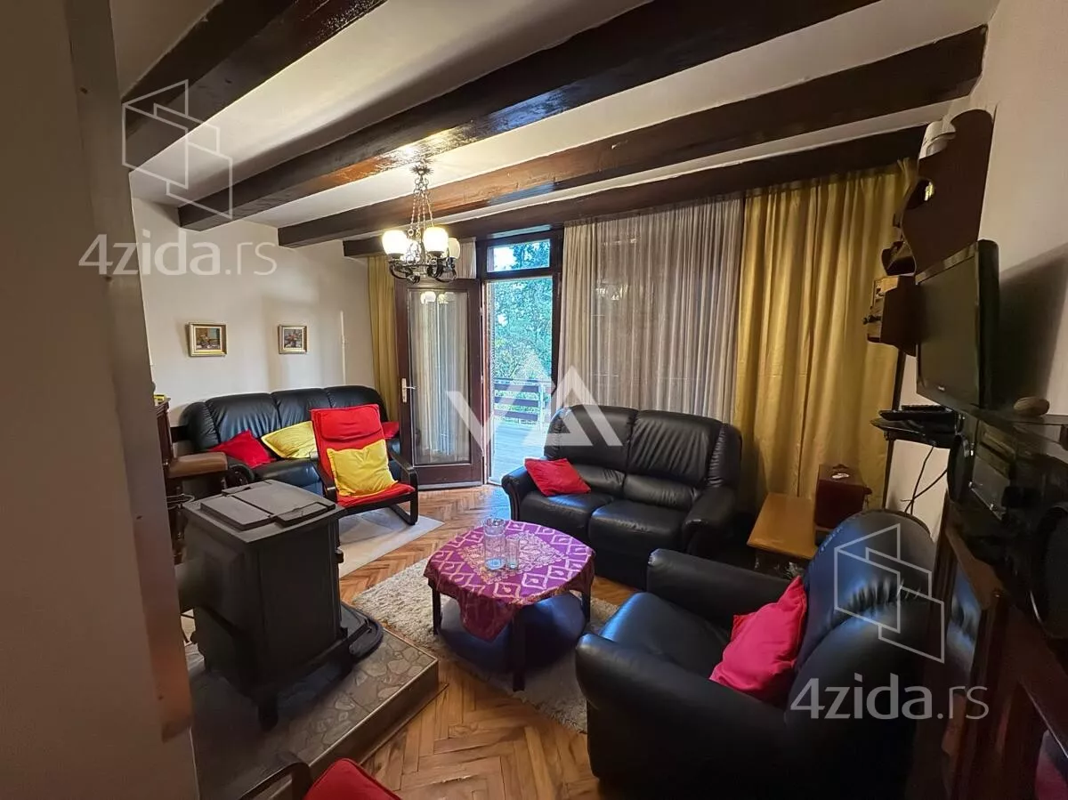 Kuća | 4zida