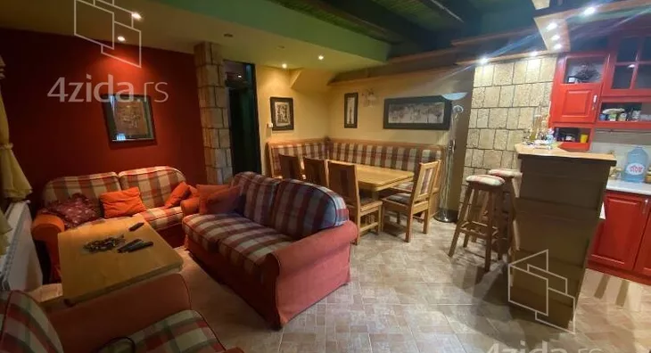 3-etažna kuća | 4zida