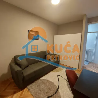 Cara Dušana | 4zida.rs