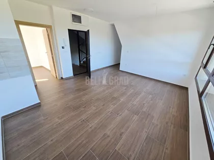 Belog narcisa | 4zida.rs