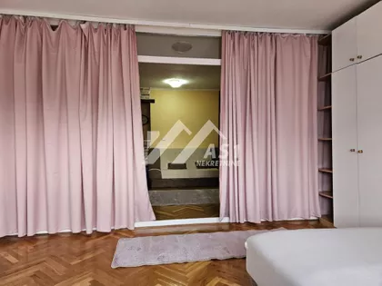 Bulevar Cara Lazara | 4zida.rs