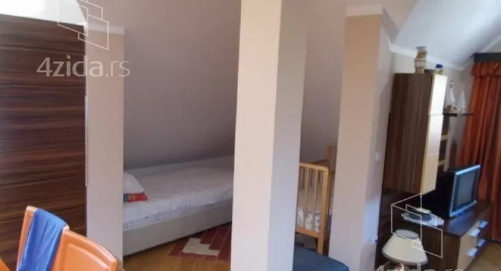 Ugostiteljski objekat | 4zida