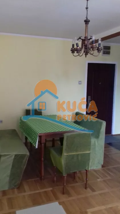 Cara Uroša | 4zida.rs