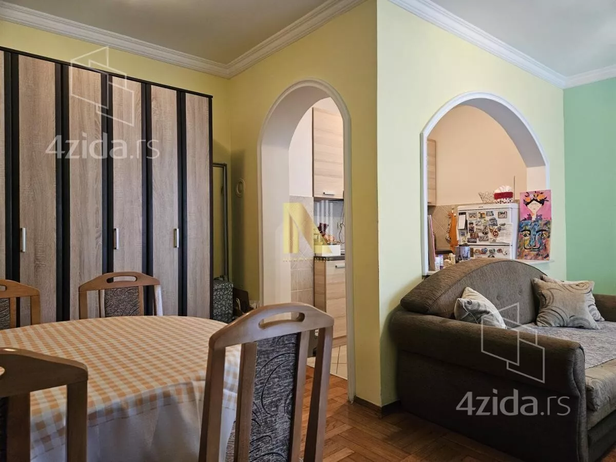 Garsonjera | 4zida