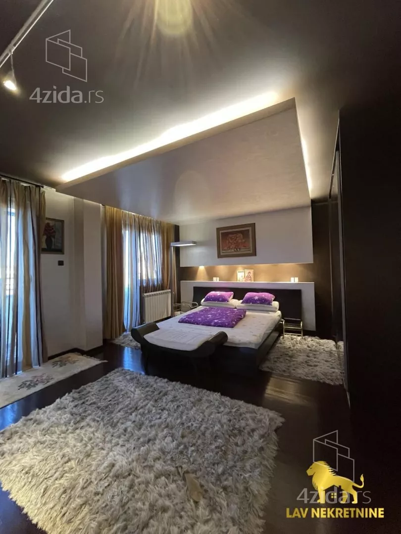 Šestosoban stan | 4zida